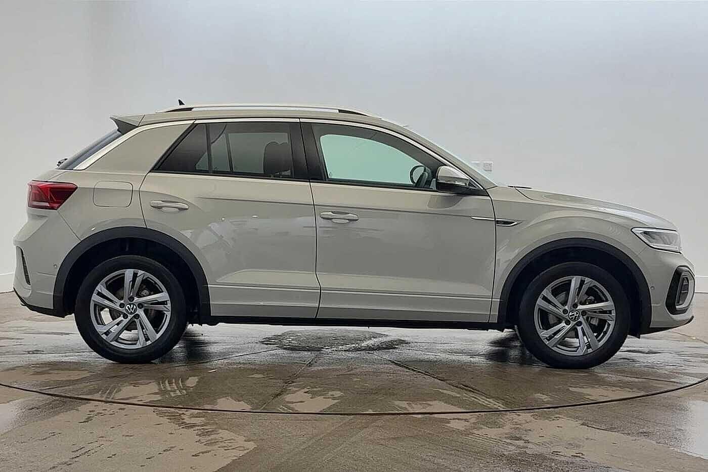 Used Volkswagen T-Roc 2025 for sale - 77951744: Photo 4