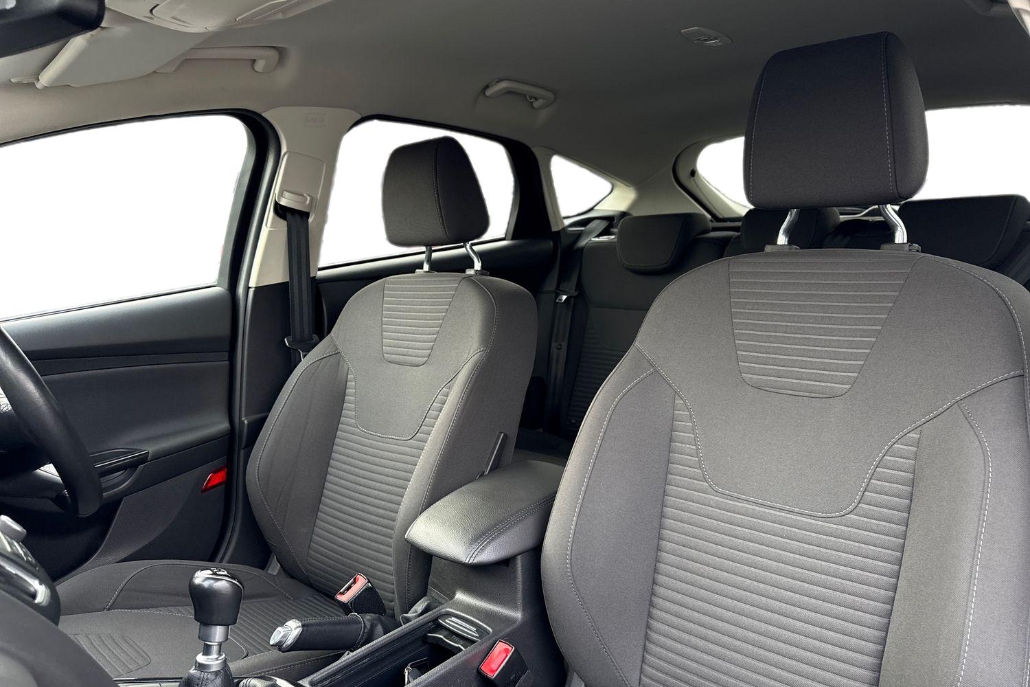 Used Ford Focus 2016 for sale - 77374287: Photo 16