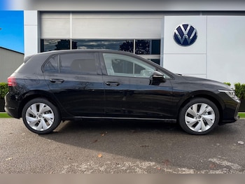 Used Volkswagen Golf 2025 for sale - 76805298: Photo