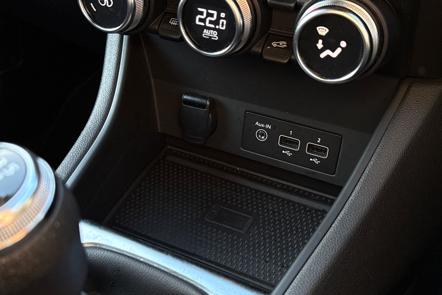 Used Renault Captur 2023 for sale - 77355439: Photo 32