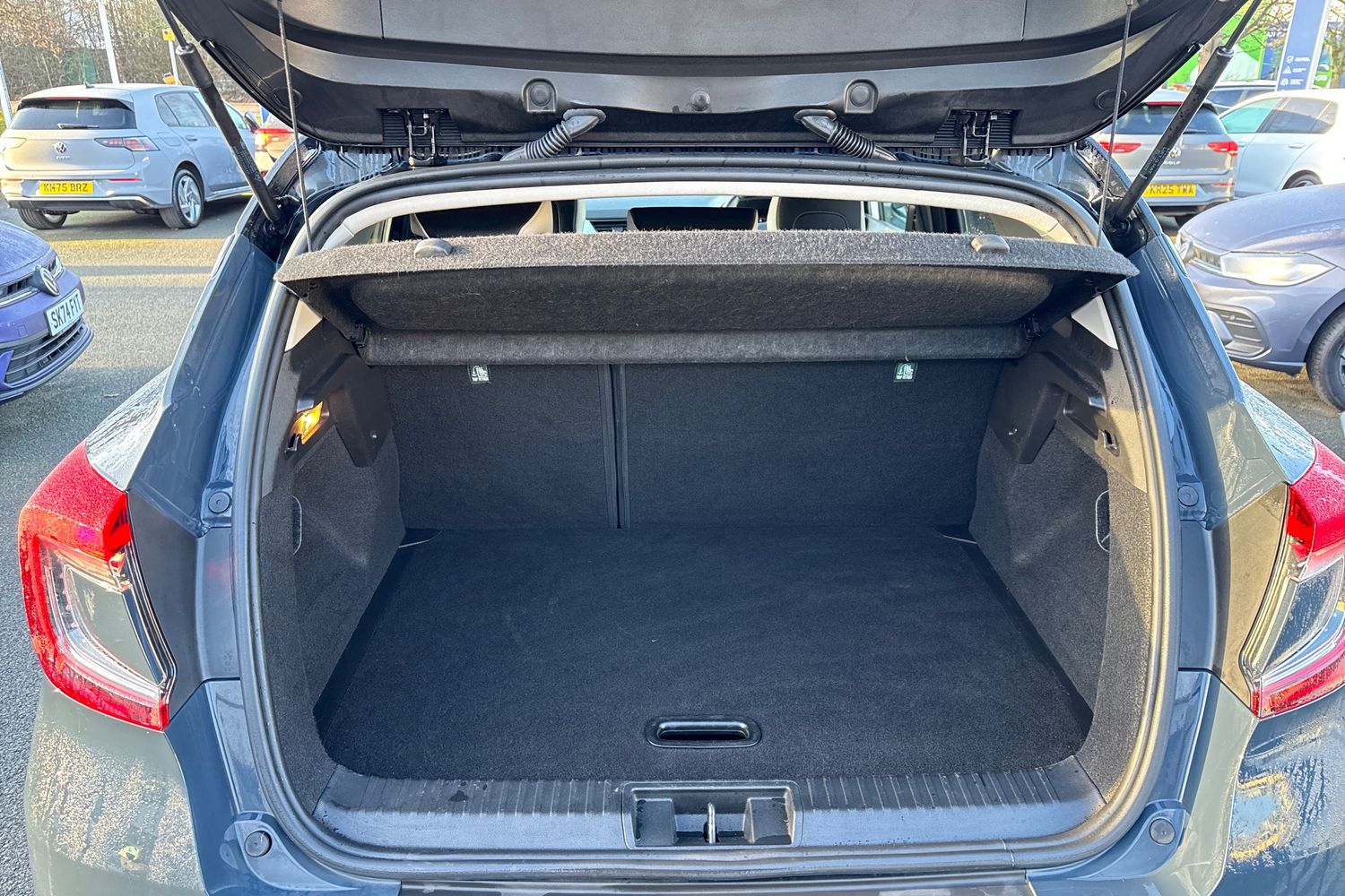 Used Renault Captur 2023 for sale - 77355439: Photo 7