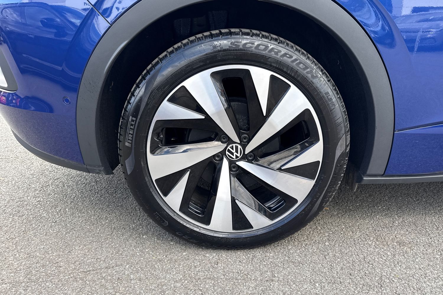 Used Volkswagen ID.5 2025 for sale - 75983615: Photo 11