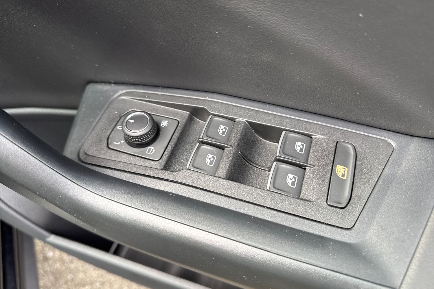 Used Volkswagen T-Roc 2025 for sale - 76364768: Photo 21