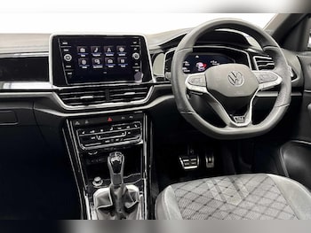 Used Volkswagen T-Roc 2025 for sale - 76364768: Photo