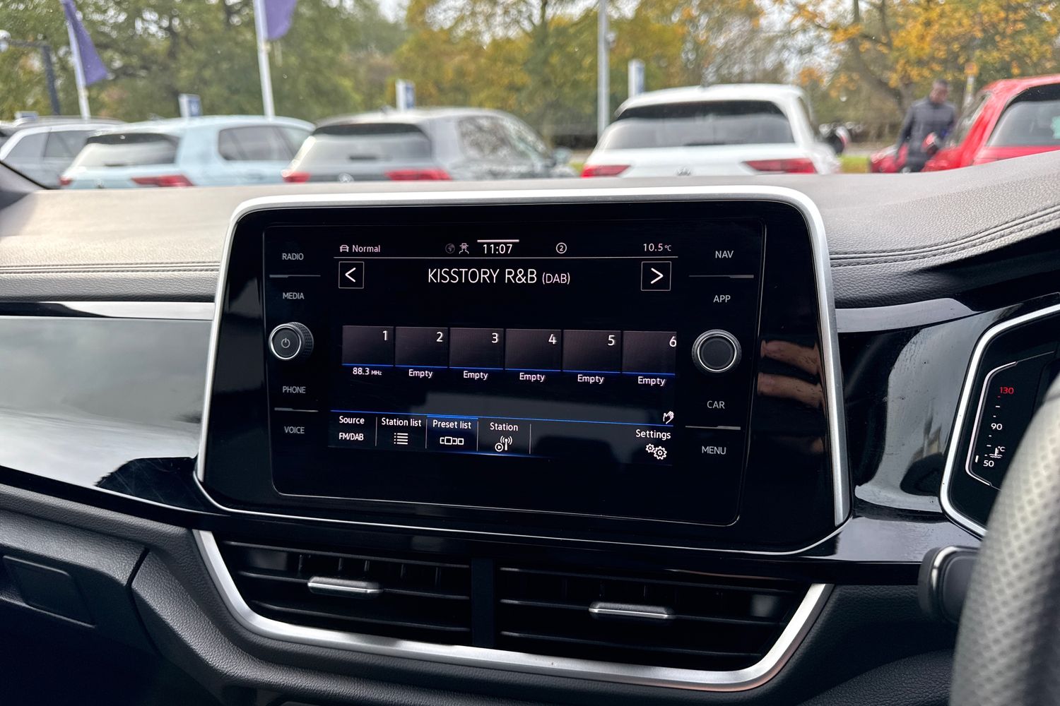 Used Volkswagen T-Roc 2025 for sale - 76364768: Photo 41