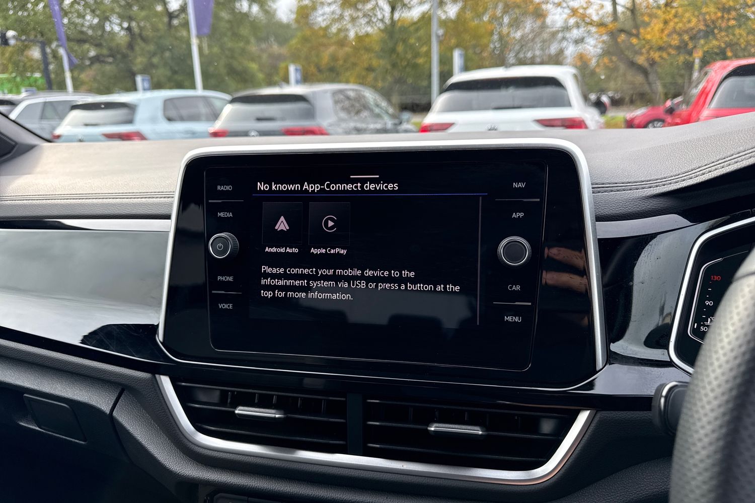 Used Volkswagen T-Roc 2025 for sale - 76364768: Photo 44