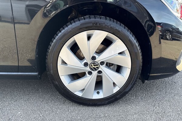Used Volkswagen Golf 2024 for sale - 76102140: Photo 10