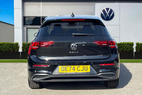Used Volkswagen Golf 2024 for sale - 76102140: Photo 4