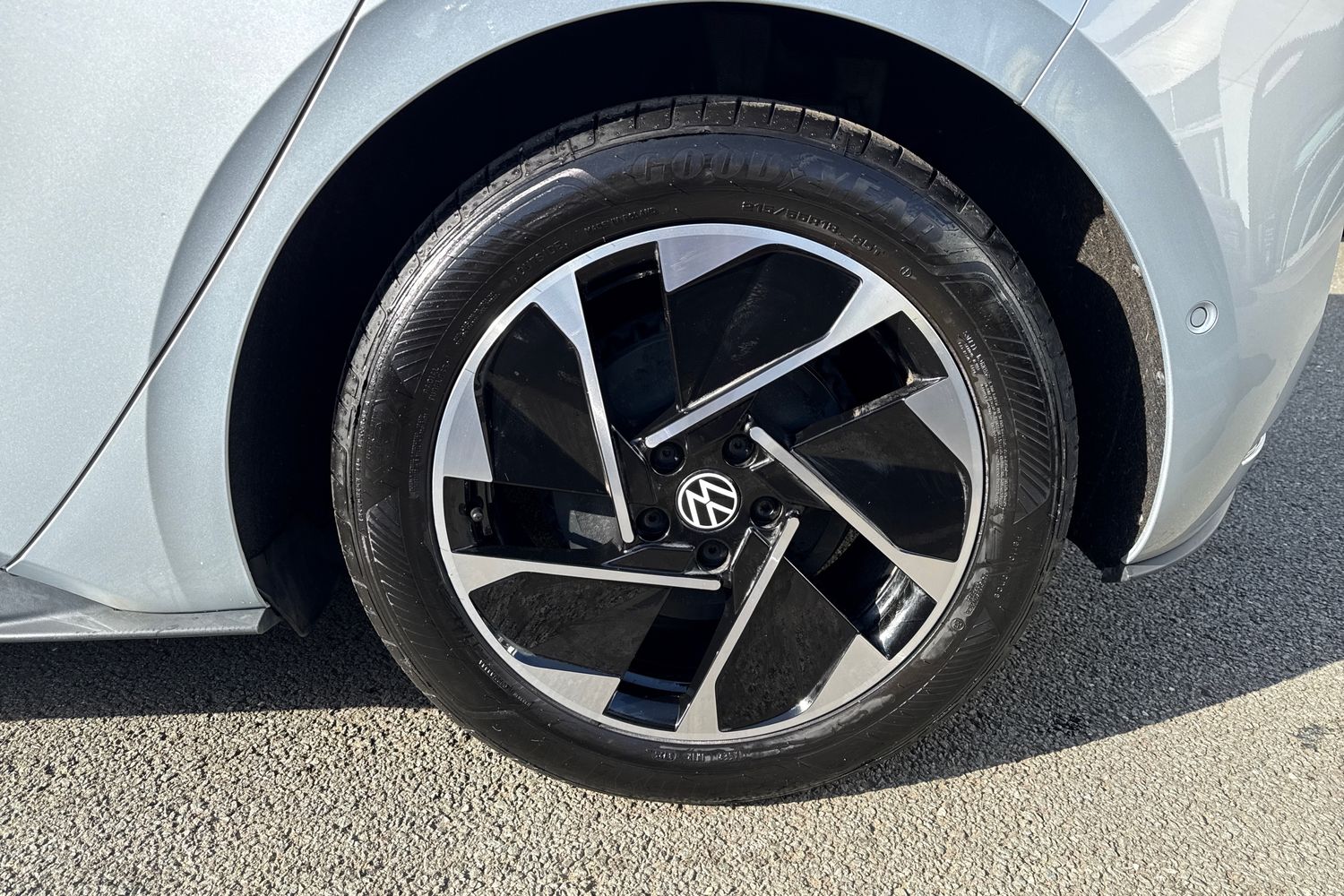 Used Volkswagen ID.3 2025 for sale - 77733623: Photo 11