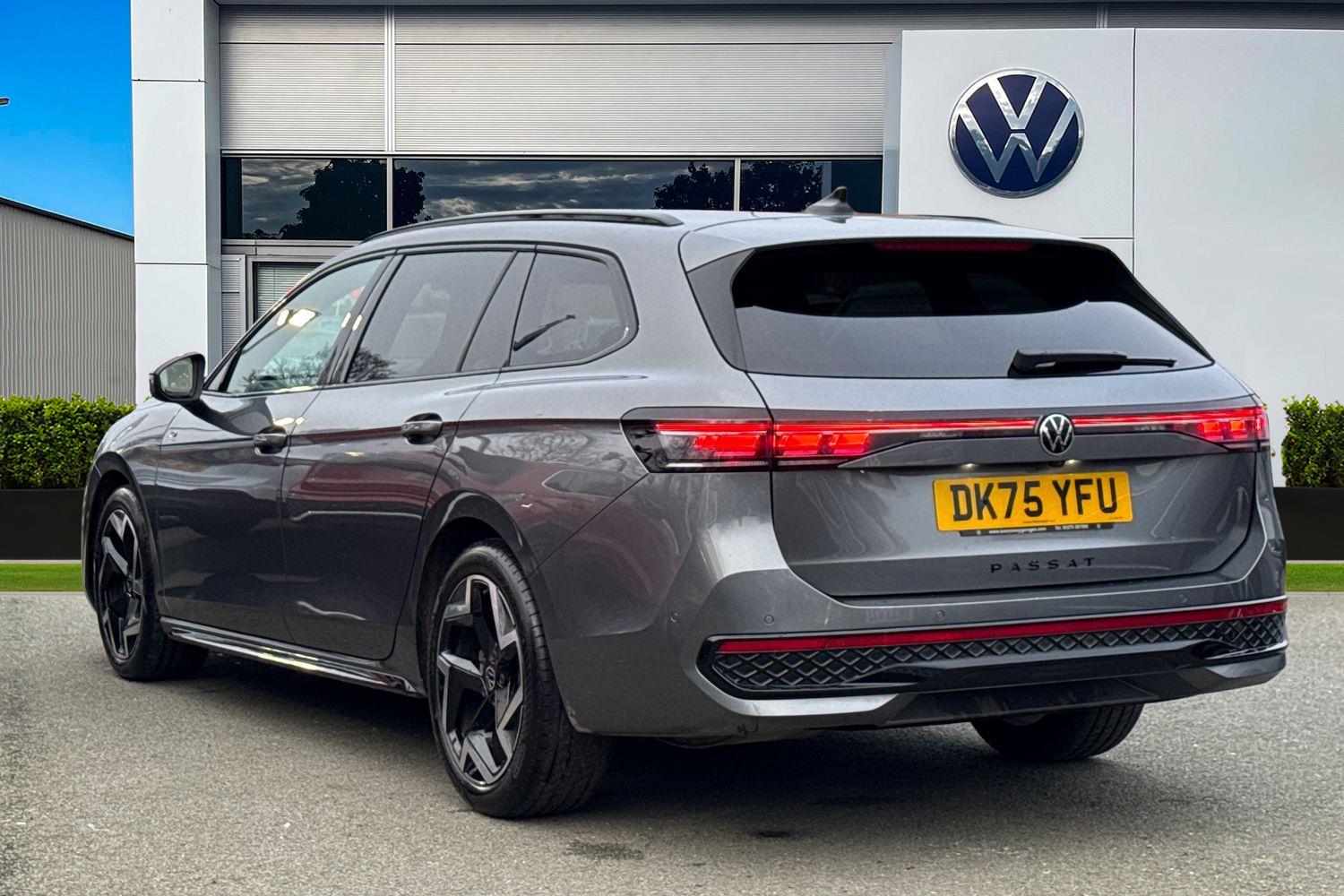 Used Volkswagen Passat 2025 for sale - 77382761: Photo 2