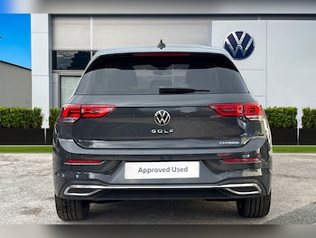 Used Volkswagen Golf 2025 for sale - 76411600: Photo