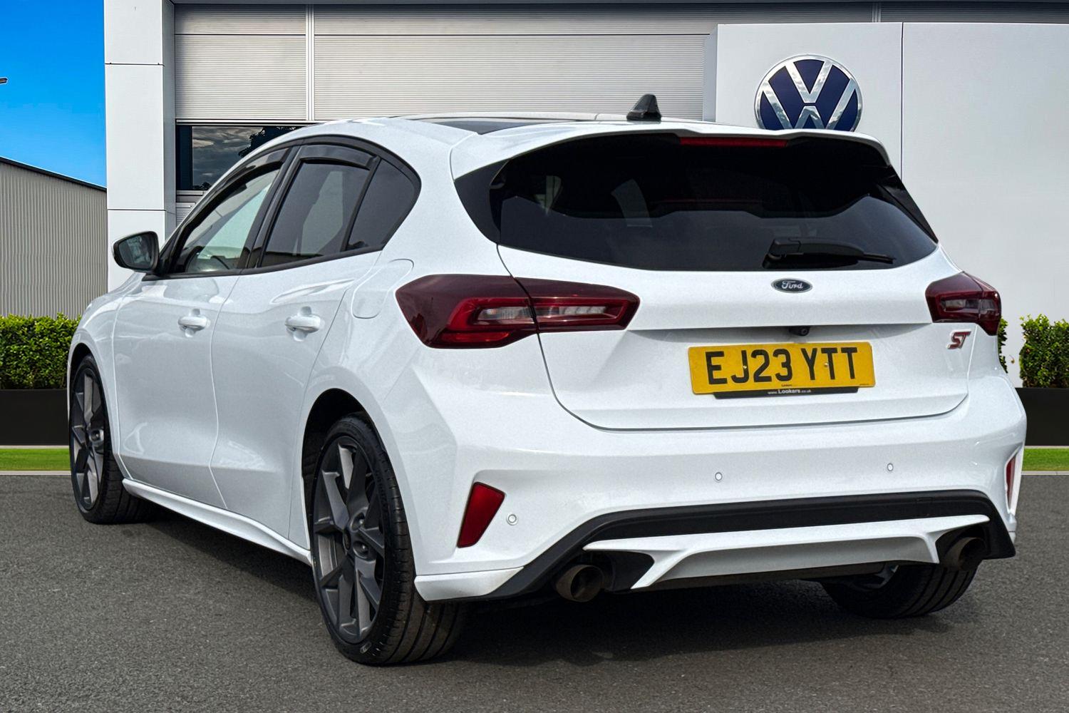 Used Ford Focus 2023 for sale - 78121109: Photo 2