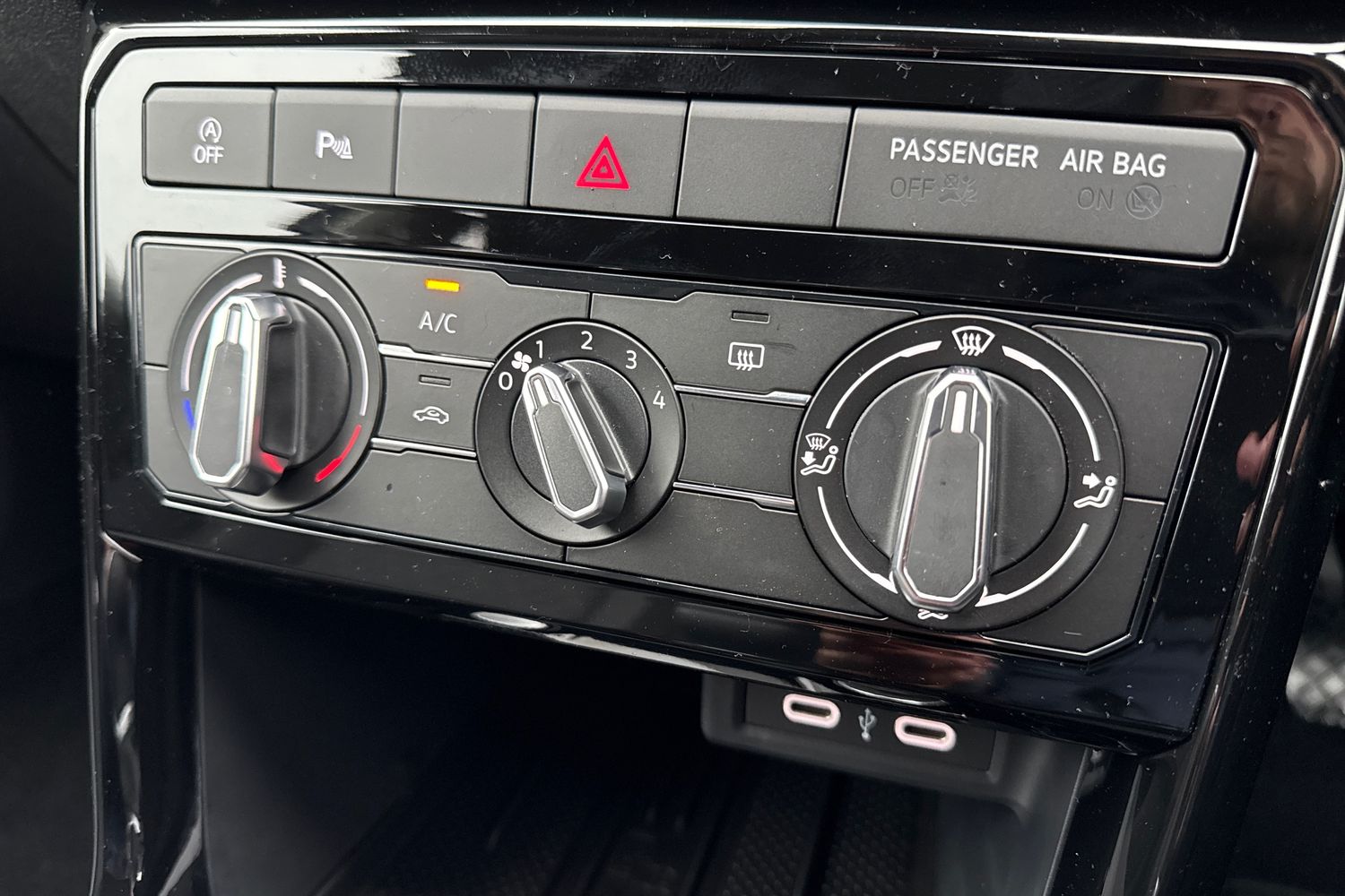 Used Volkswagen T-Cross 2025 for sale - 76896148: Photo 21