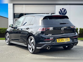 Used Volkswagen Golf 2024 for sale - 77973242: Photo