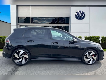 Used Volkswagen Golf 2024 for sale - 77973242: Photo