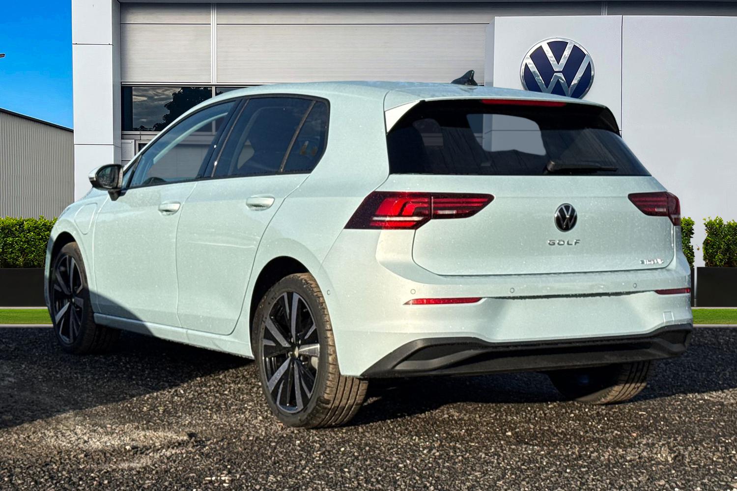 Used Volkswagen Golf 2025 for sale - 76985296: Photo 2