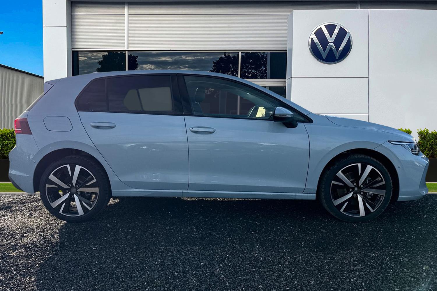 Used Volkswagen Golf 2025 for sale - 76985296: Photo 3