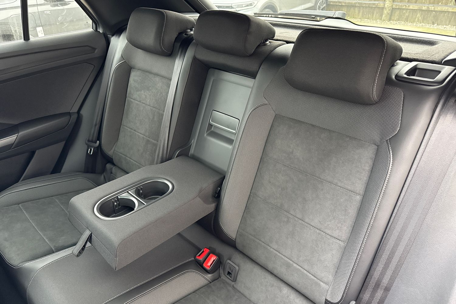 Used Volkswagen T-Roc 2026 for sale - 77642085: Photo 18