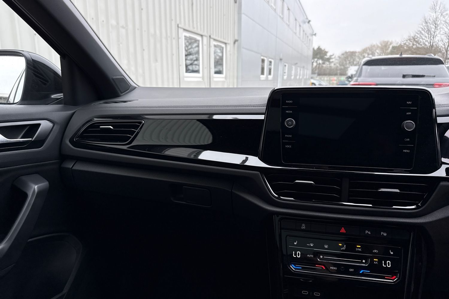 Used Volkswagen T-Roc 2026 for sale - 77642085: Photo 19