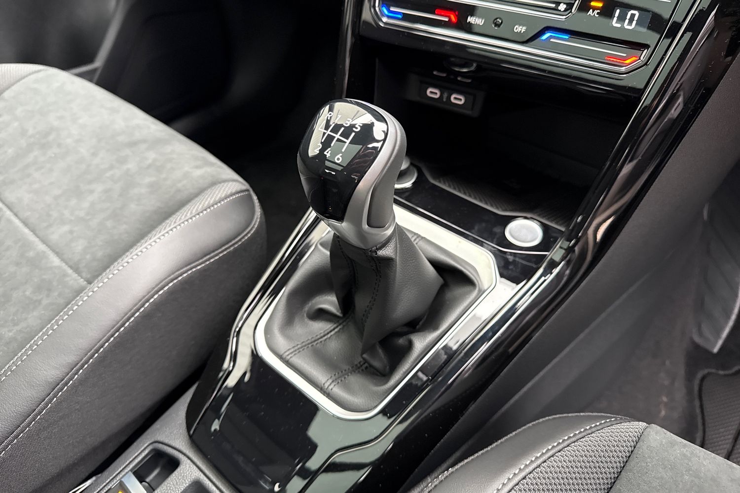 Used Volkswagen T-Roc 2026 for sale - 77642085: Photo 22