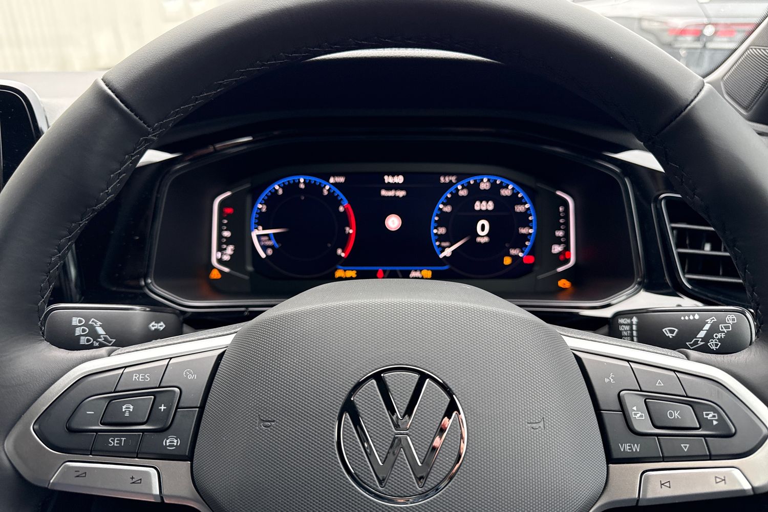 Used Volkswagen T-Roc 2026 for sale - 77642085: Photo 32