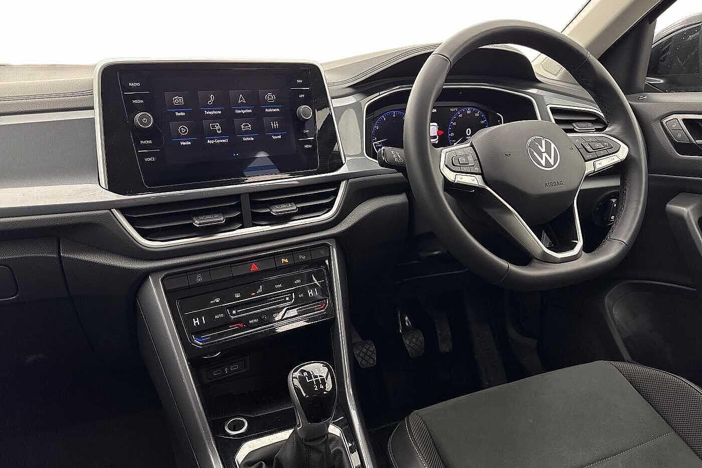 Used Volkswagen T-Roc 2025 for sale - 78144239: Photo 2