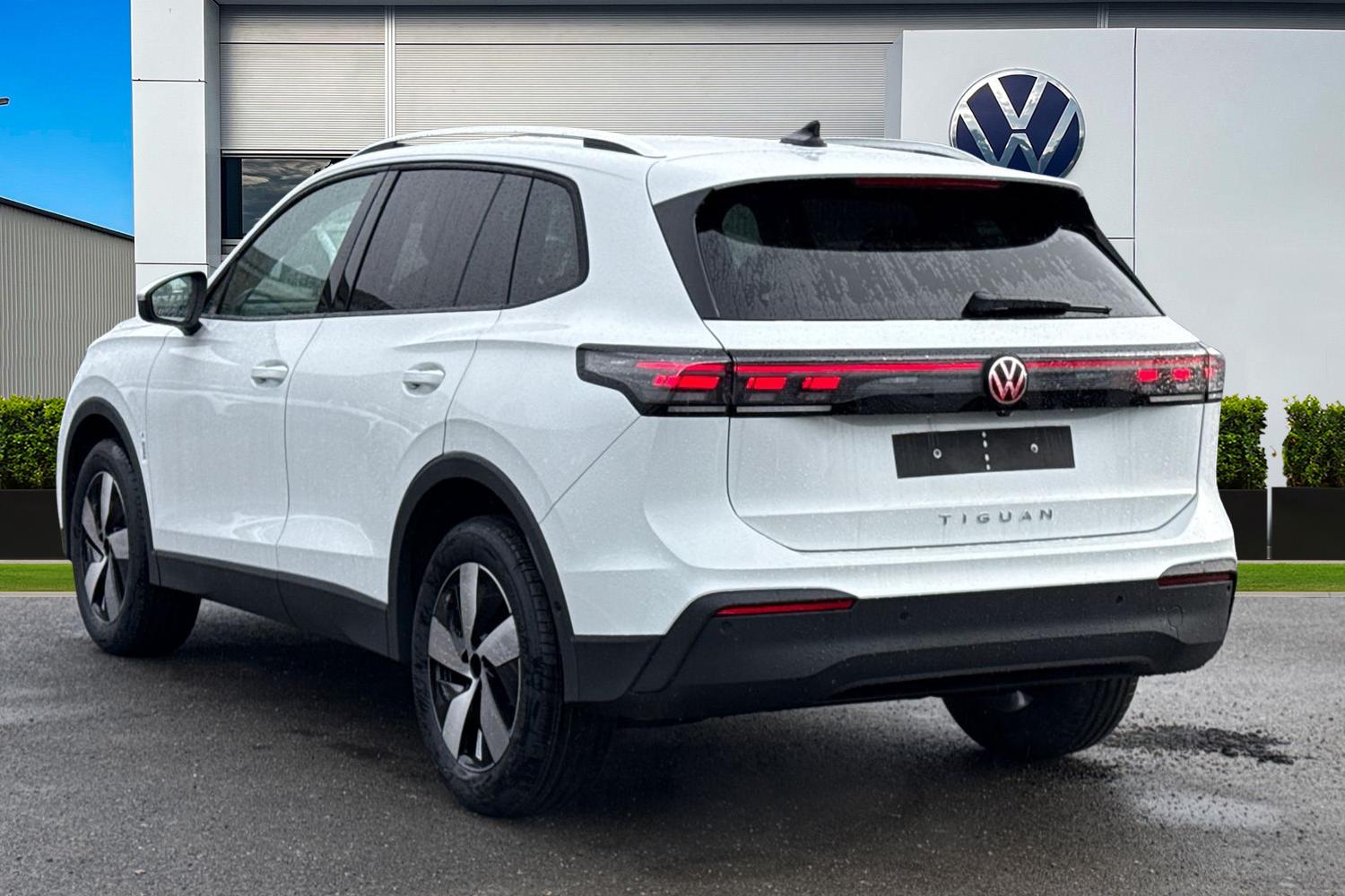 Used Volkswagen Tiguan 2026 for sale - 77429640: Photo 2