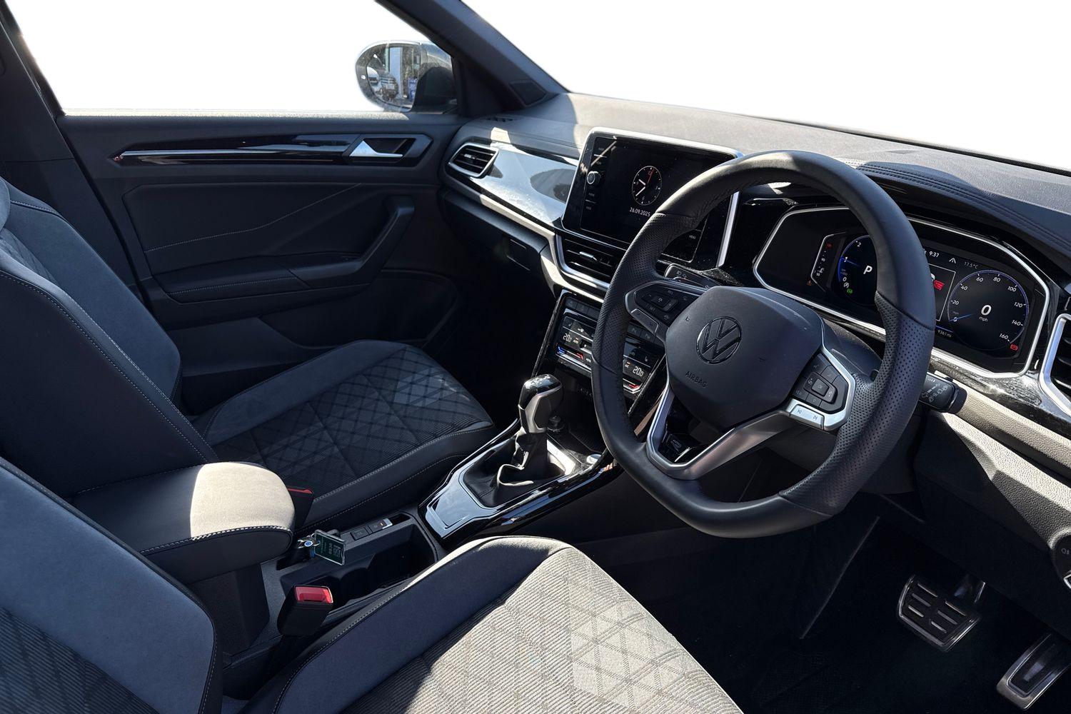 Used Volkswagen T-Roc 2025 for sale - 76090200: Photo 14