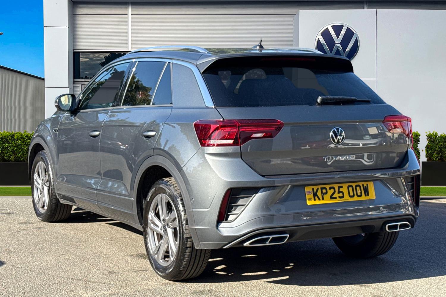 Used Volkswagen T-Roc 2025 for sale - 76090200: Photo 2