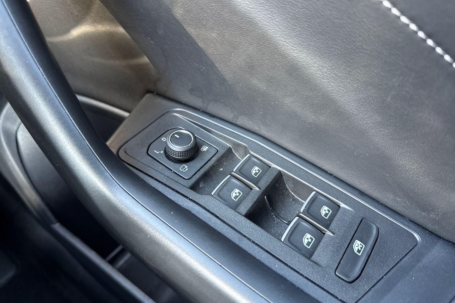 Used Volkswagen T-Roc 2025 for sale - 76090200: Photo 25