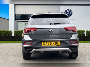 Used Volkswagen T-Roc 2025 for sale - 78484895: Photo