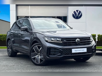 2025 - 3.0 V6 TDI 4Motion 286 Black Edition | Air Suspension | Towbar | Park Assis 5-Door