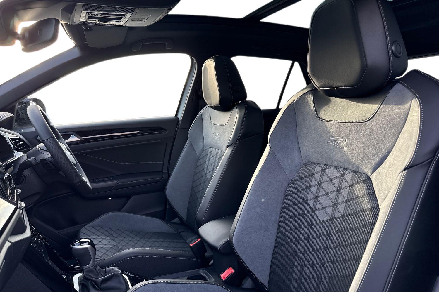 Used Volkswagen T-Roc 2025 for sale - 76985294: Photo 15