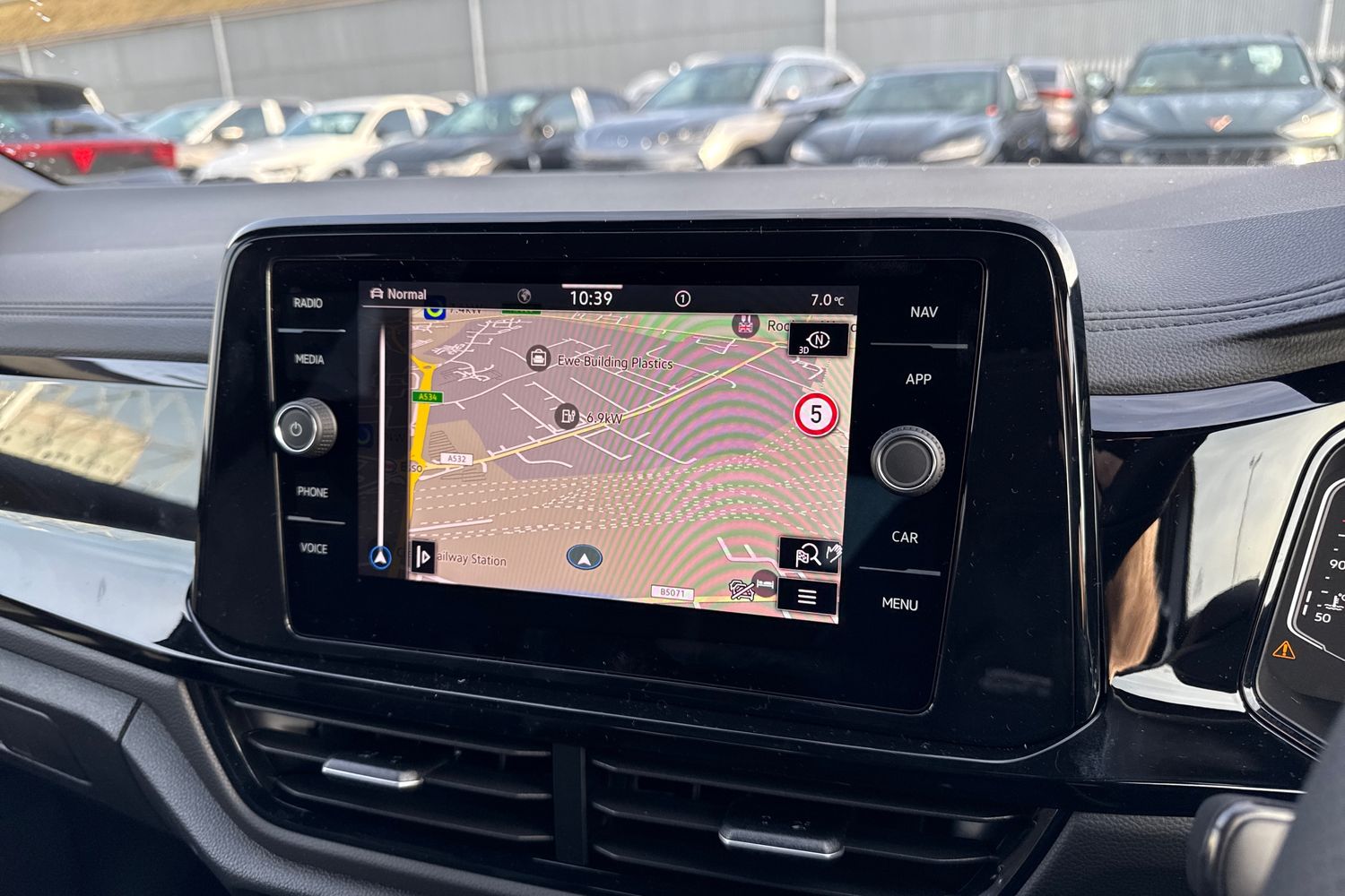 Used Volkswagen T-Roc 2025 for sale - 76985294: Photo 16