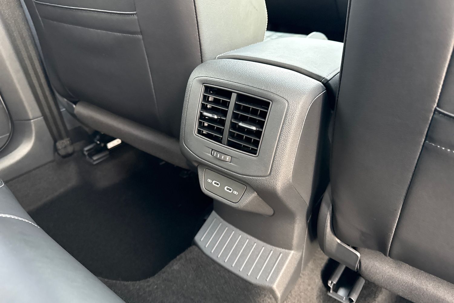 Used Volkswagen T-Roc 2025 for sale - 76985294: Photo 30