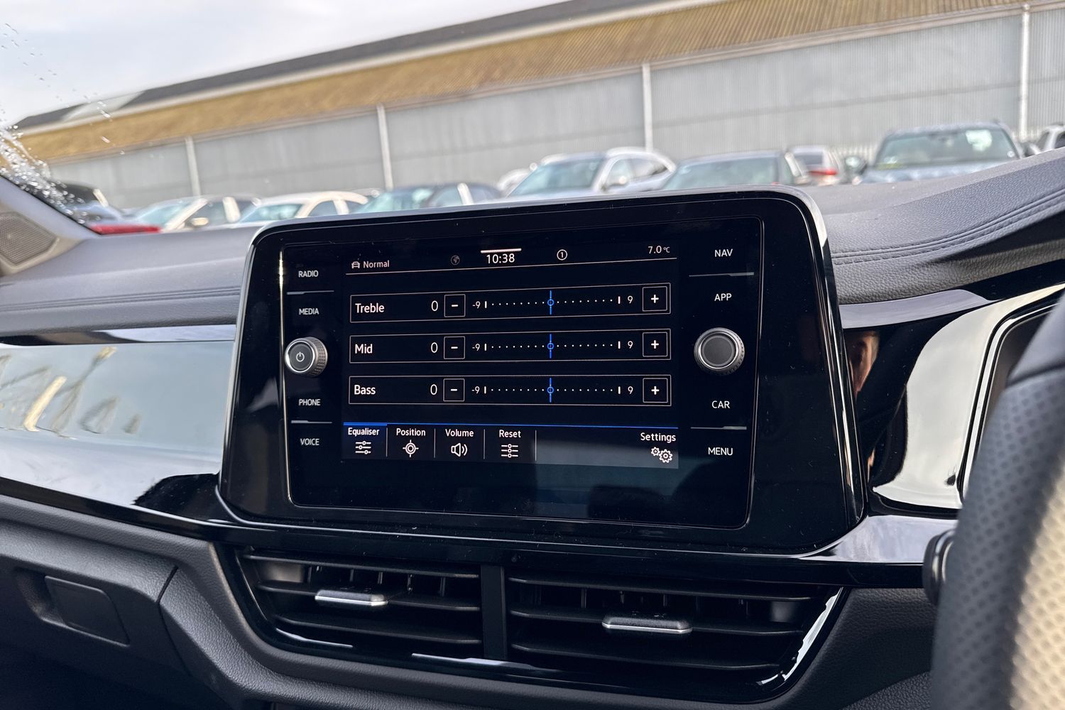 Used Volkswagen T-Roc 2025 for sale - 76985294: Photo 50