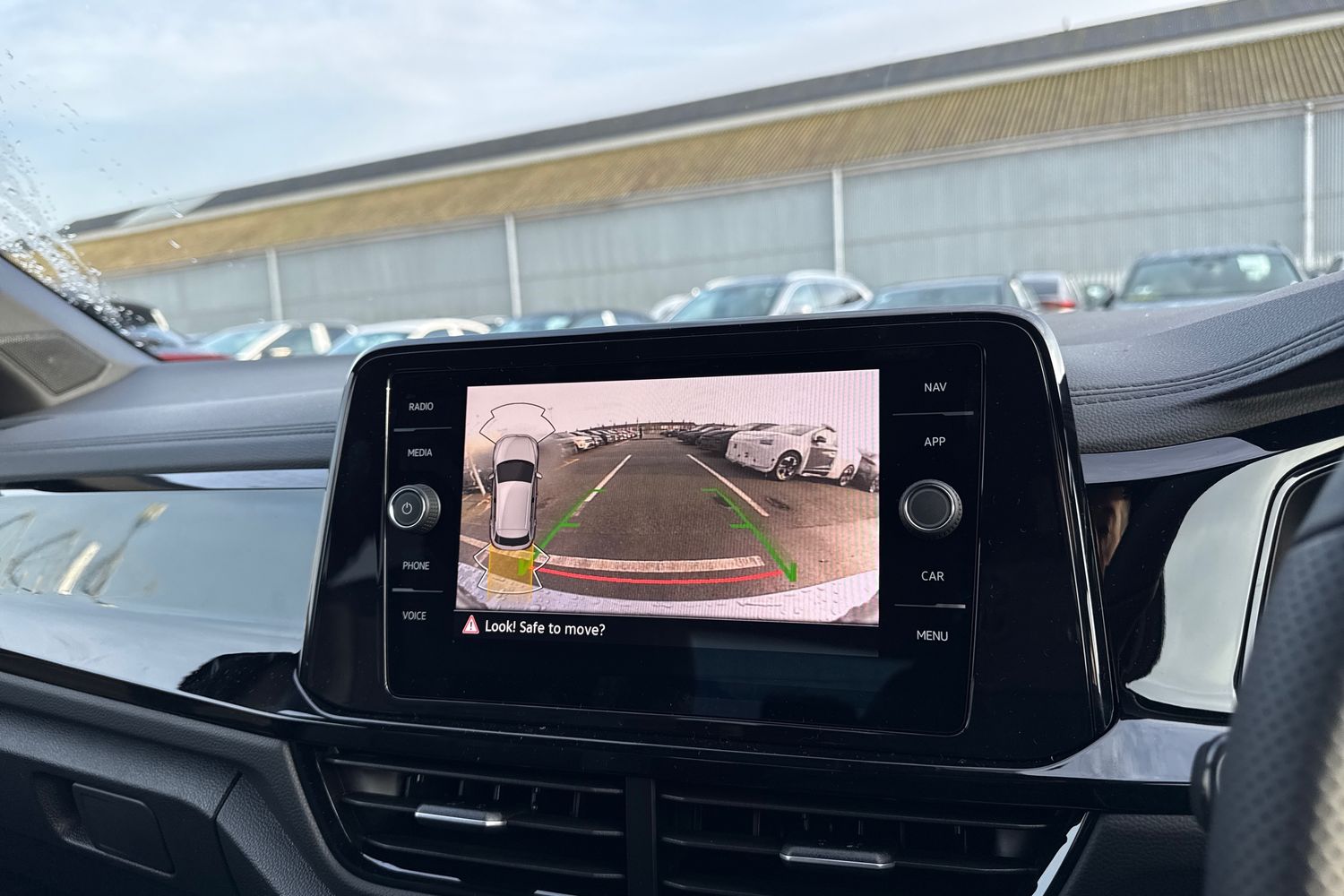 Used Volkswagen T-Roc 2025 for sale - 76985294: Photo 51