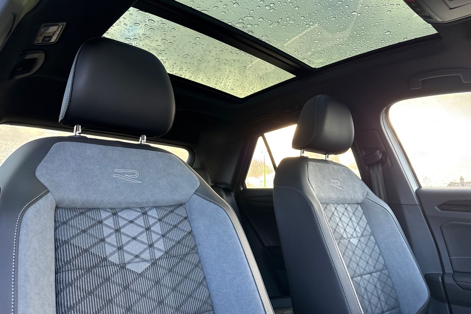 Used Volkswagen T-Roc 2025 for sale - 76416646: Photo 23