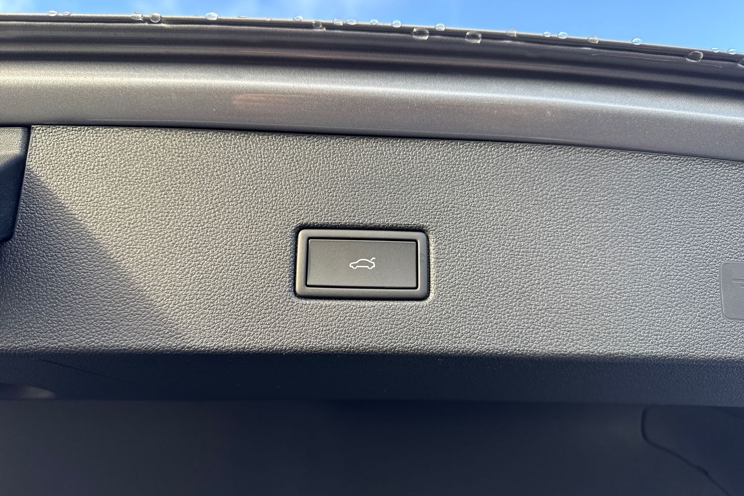 Used Volkswagen T-Roc 2025 for sale - 76416646: Photo 29