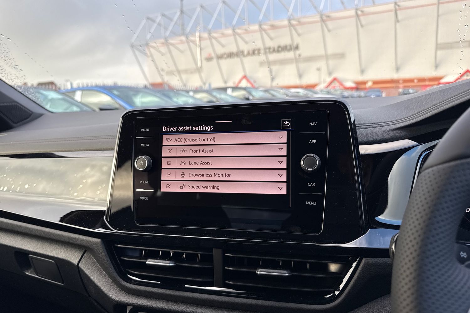 Used Volkswagen T-Roc 2025 for sale - 76416646: Photo 51