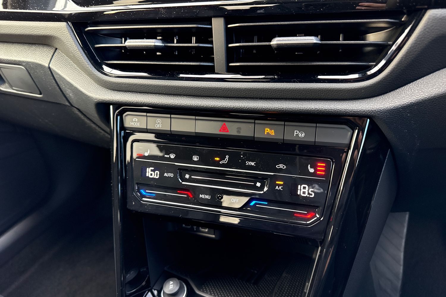 Used Volkswagen T-Roc 2025 for sale - 76416646: Photo 55