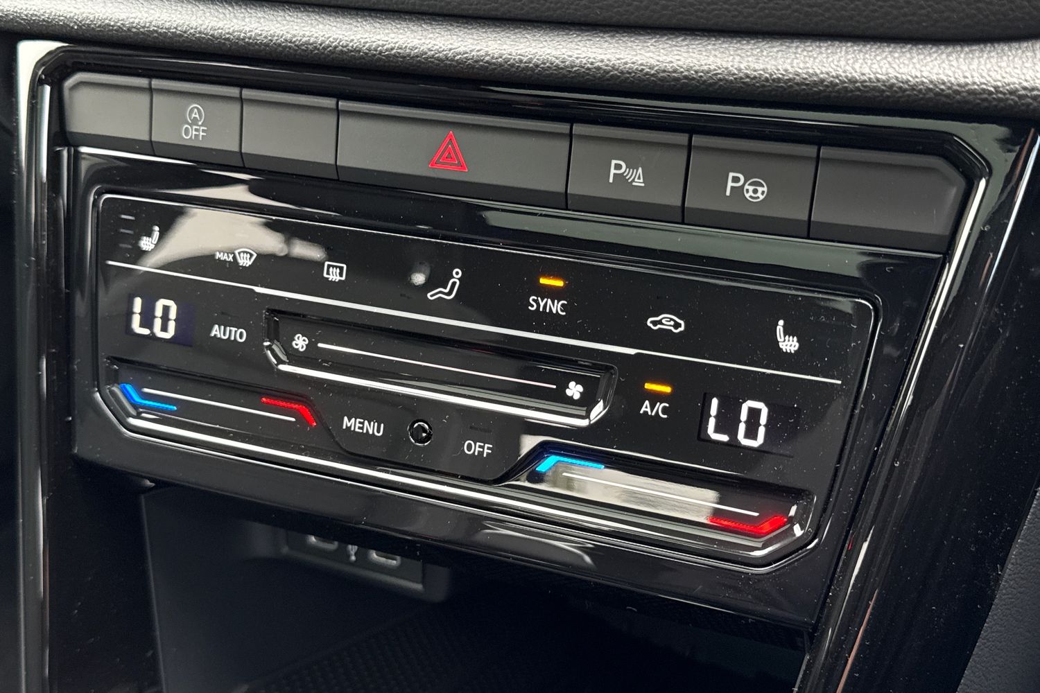 Used Volkswagen T-Roc 2025 for sale - 76805338: Photo 21