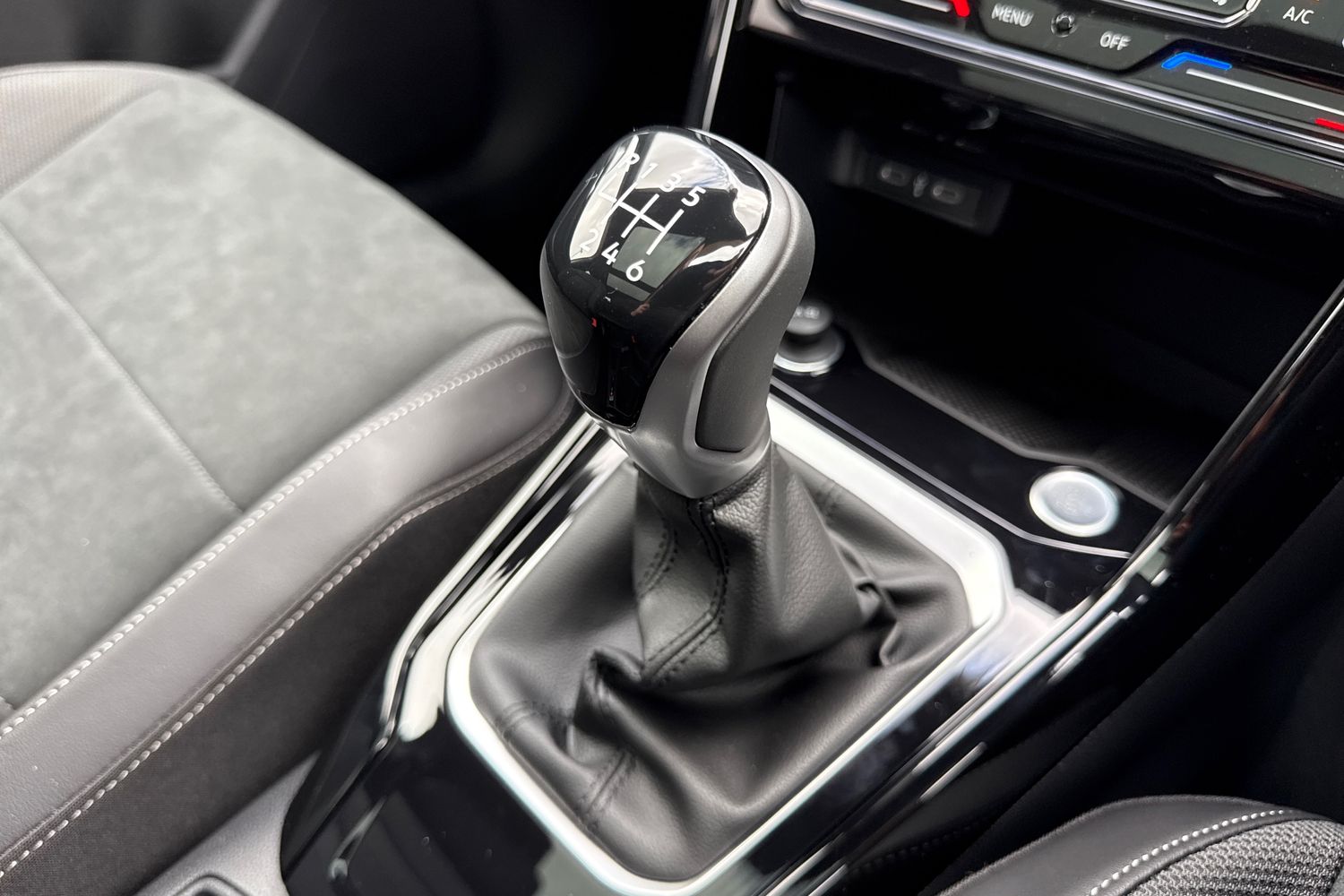 Used Volkswagen T-Roc 2025 for sale - 76805338: Photo 22