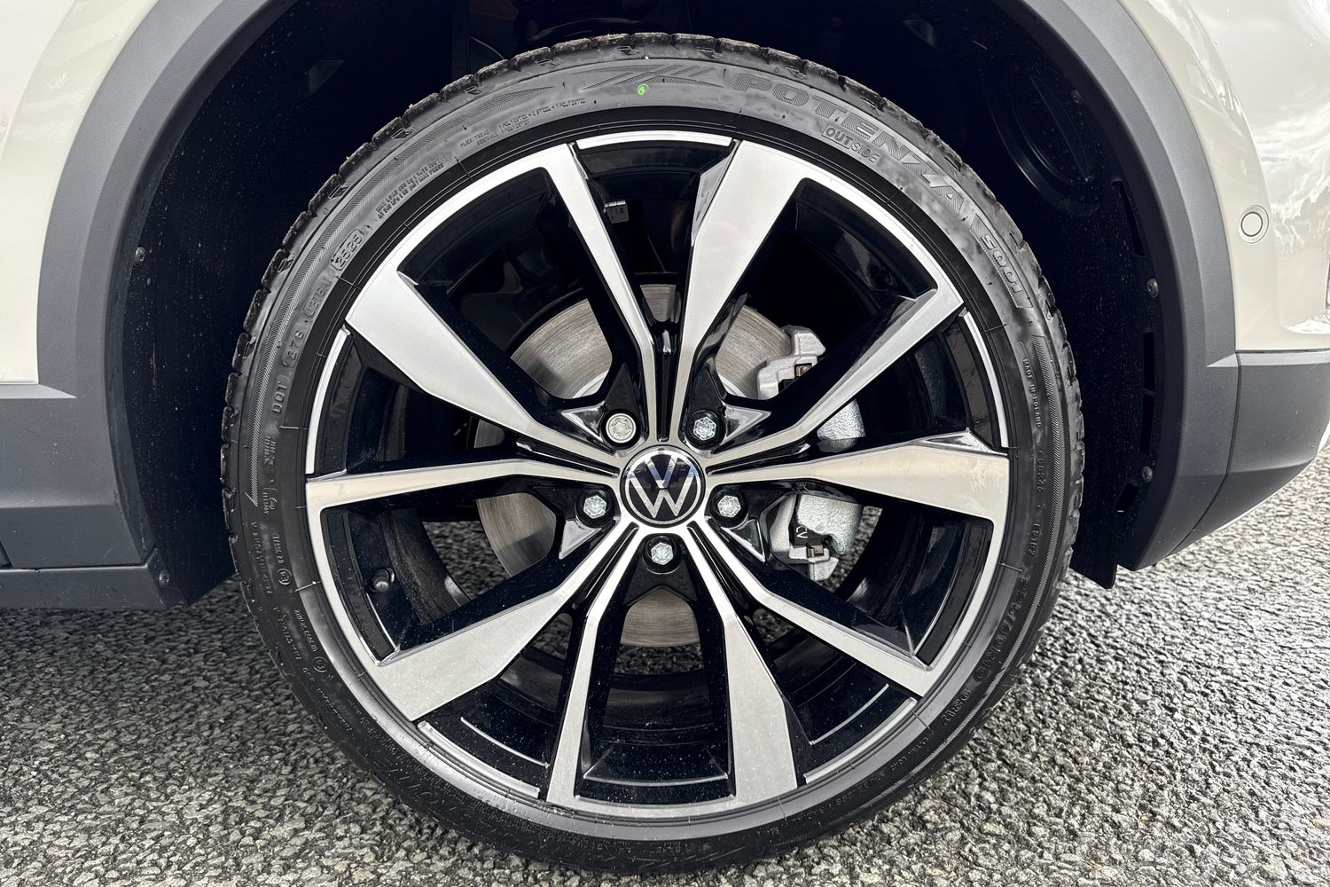 Used Volkswagen T-Roc 2025 for sale - 76805338: Photo 9