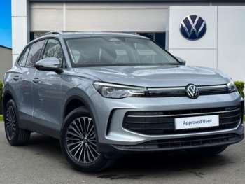 2025 - 2.0 TDI Life 5dr DSG | Design Pack | Winter Pack |