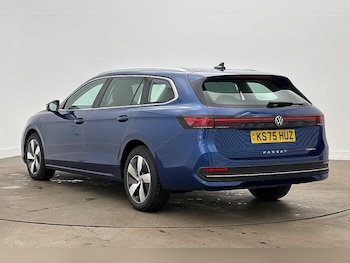 Used Volkswagen Passat 2025 for sale - 79151846: Photo