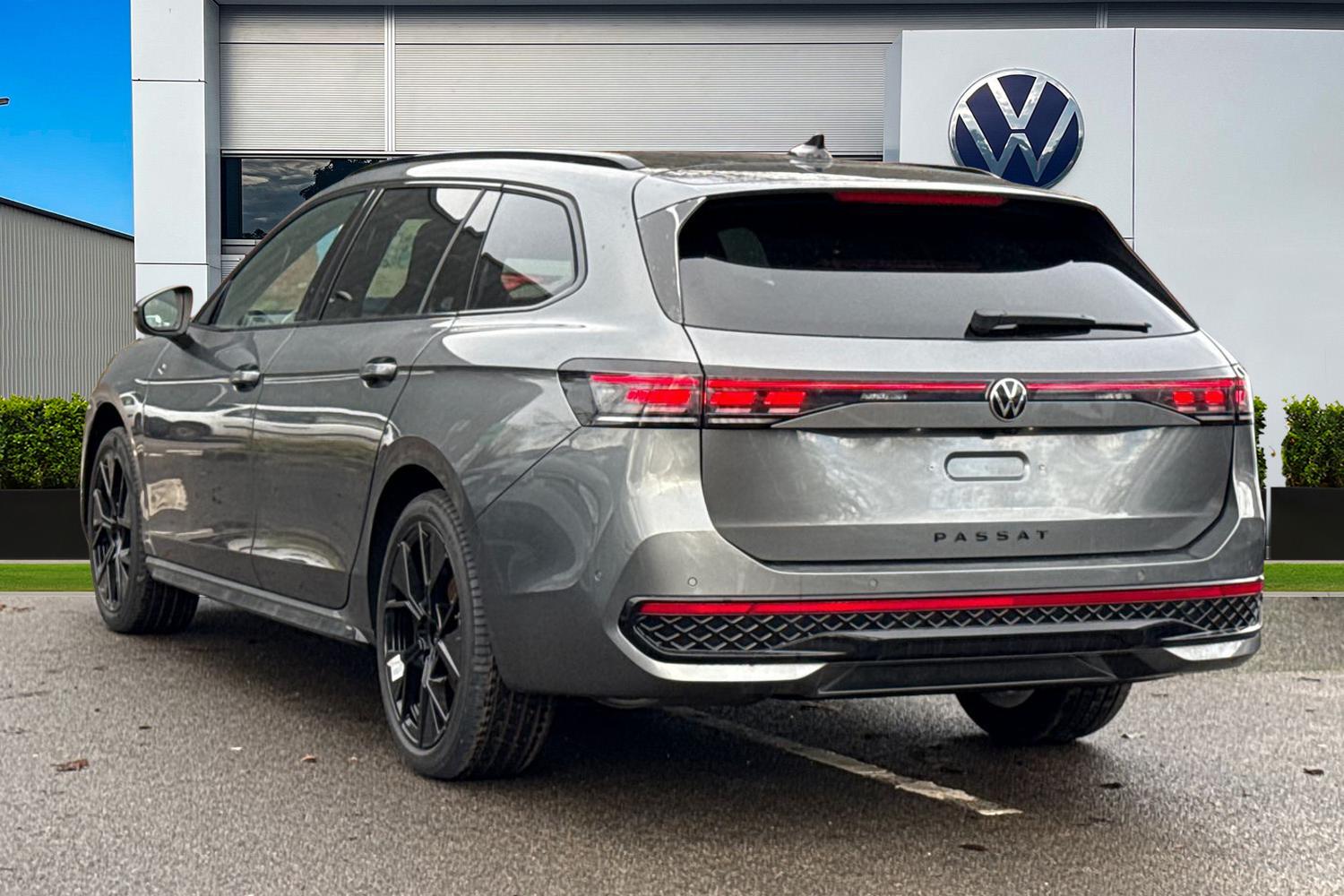 Used Volkswagen Passat 2026 for sale - 77270401: Photo 2