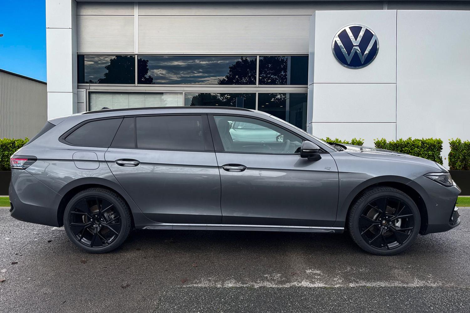 Used Volkswagen Passat 2026 for sale - 77270401: Photo 3