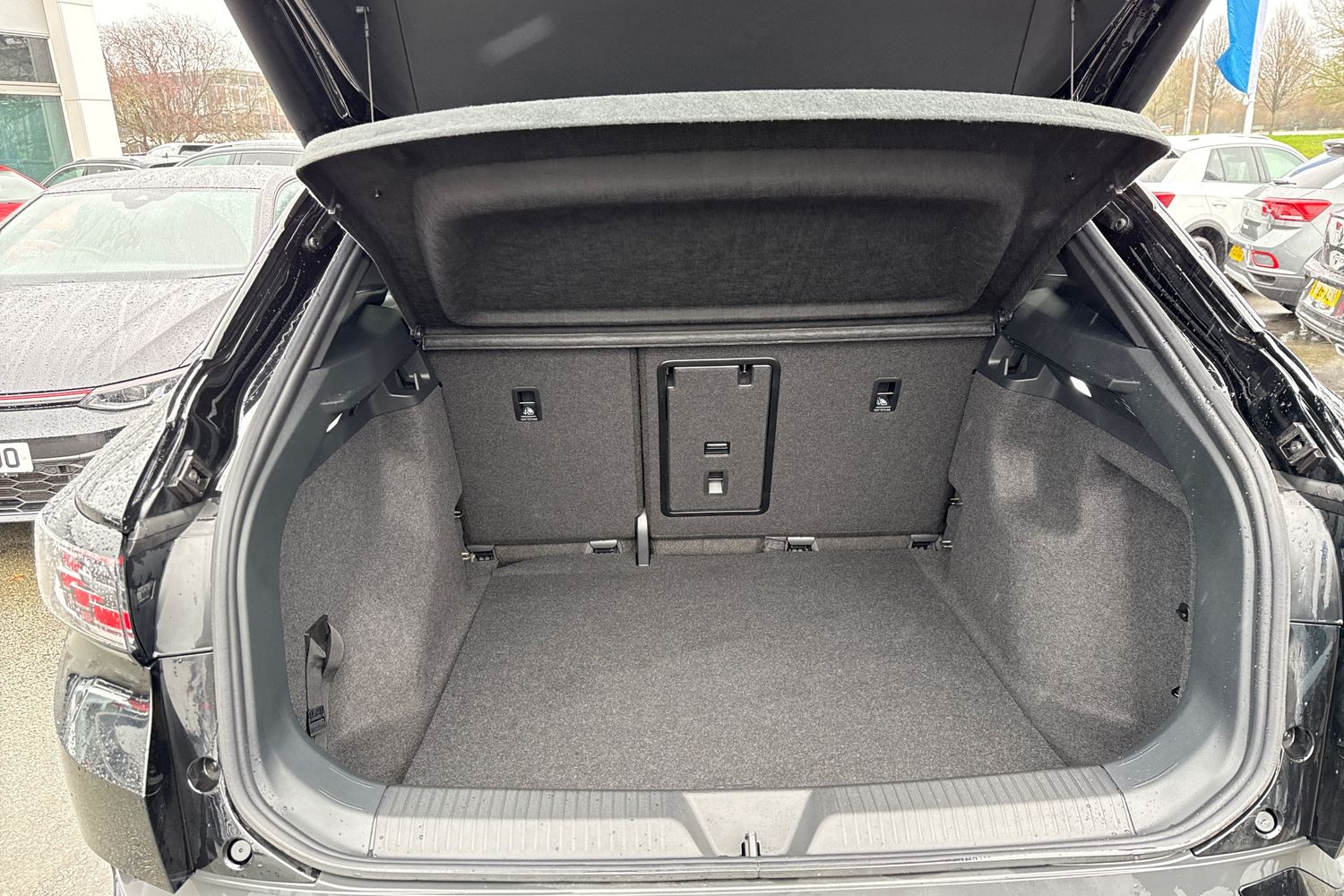 Used Volkswagen ID.4 2024 for sale - 78065187: Photo 7