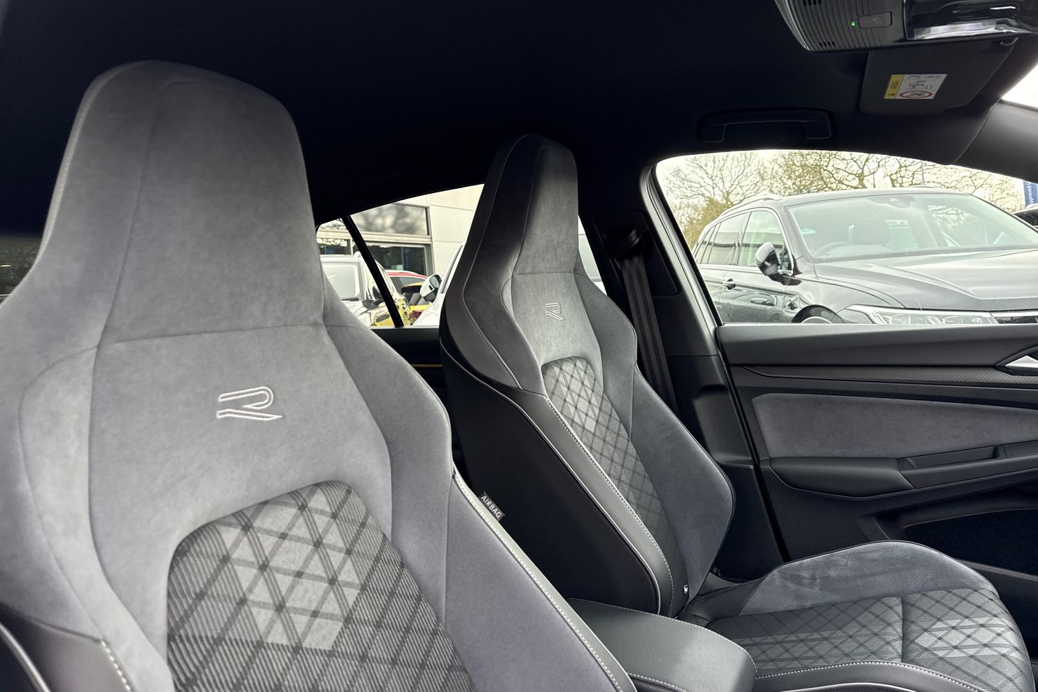 Used Volkswagen Golf 2023 for sale - 77620554: Photo 24